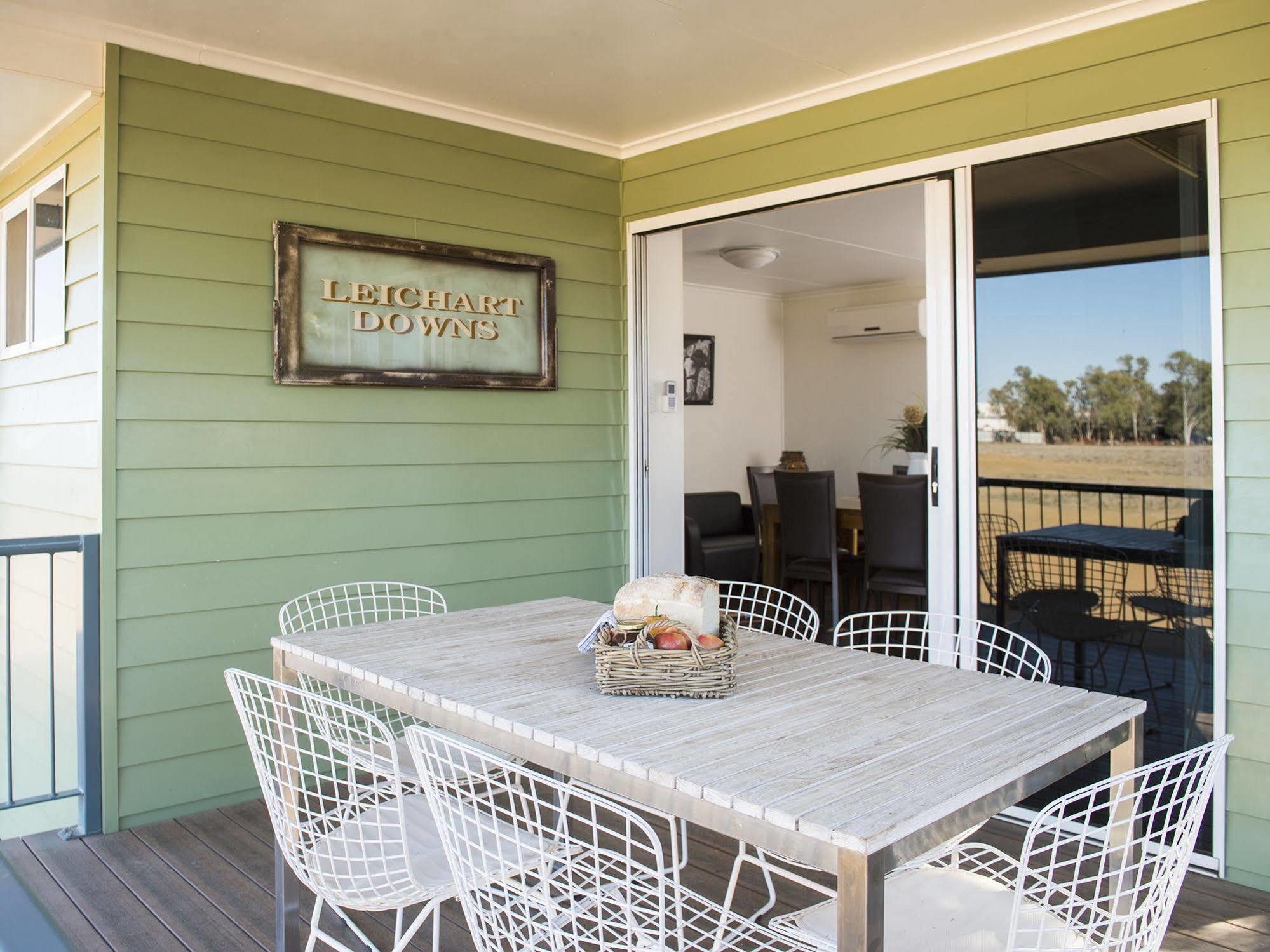 Villa Saltbush Retreat Longreach Esterno foto