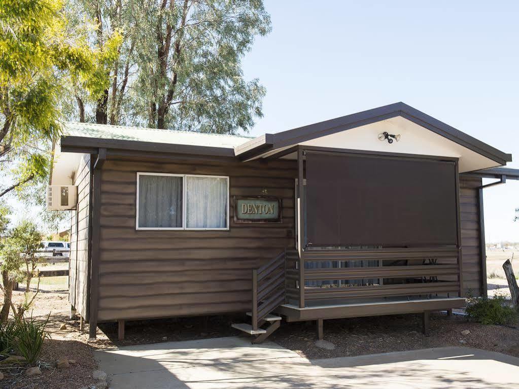 Villa Saltbush Retreat Longreach Esterno foto